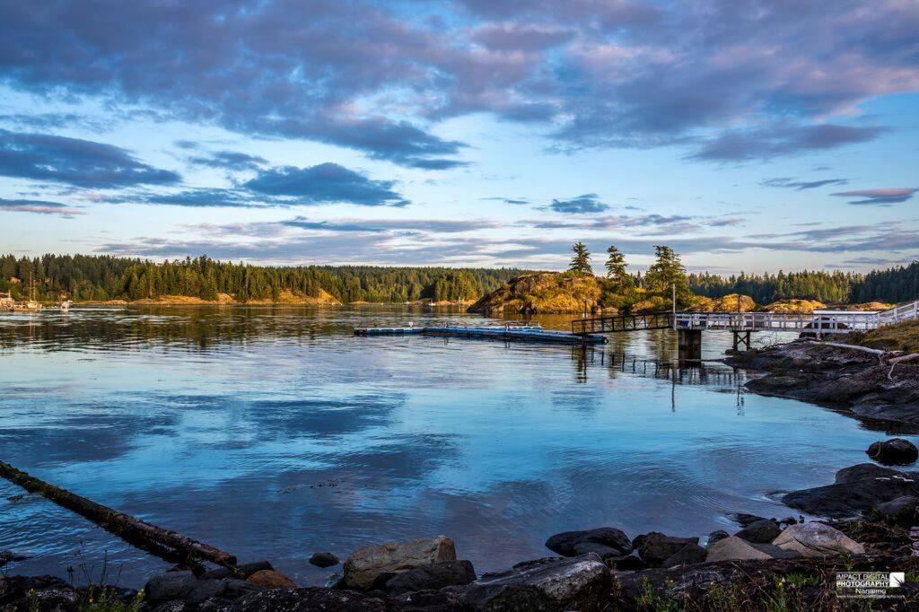 Gowlland Harbour Resort Heriot Bay Exterior foto